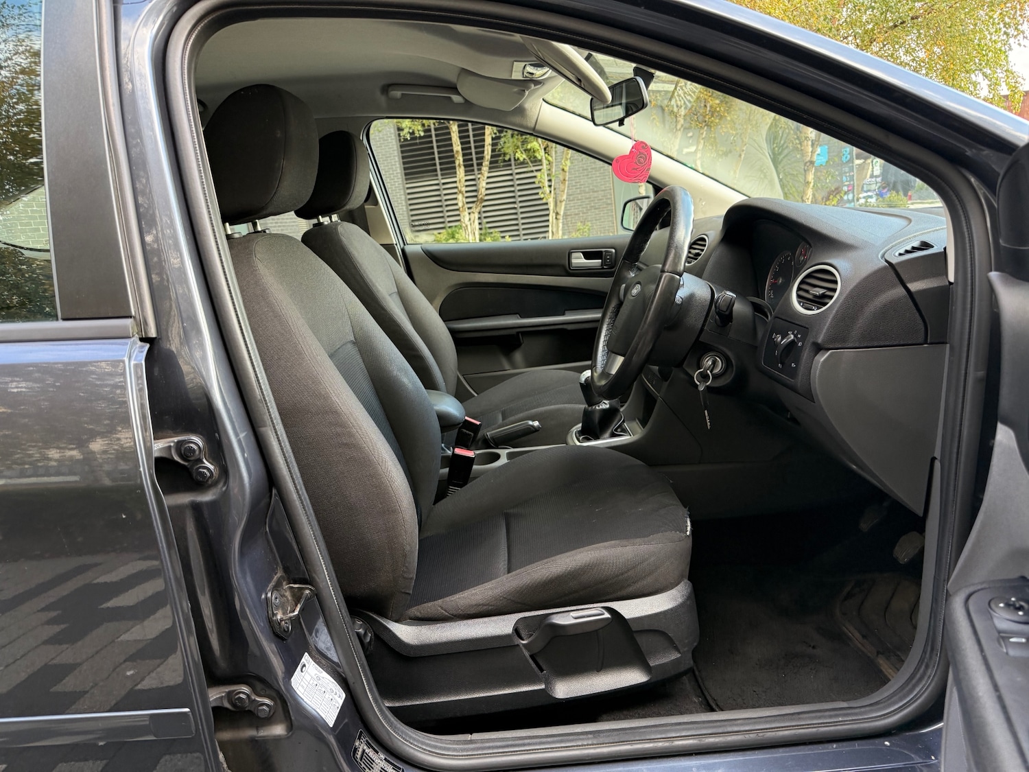 Used Ford Focus 2008 for sale - 76354981: Photo 8