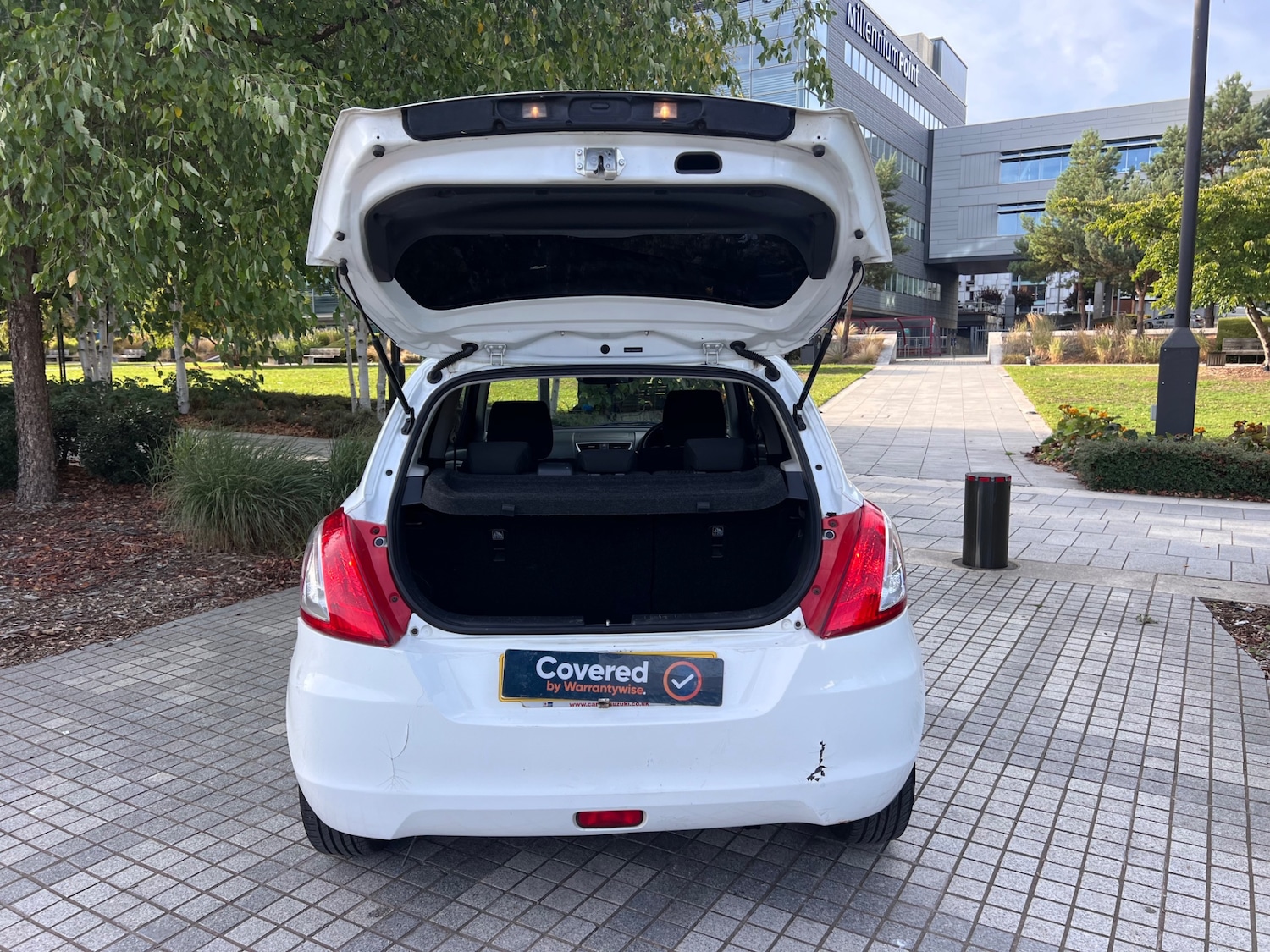 Used Suzuki Swift 2012 for sale - 77674207: Photo 10