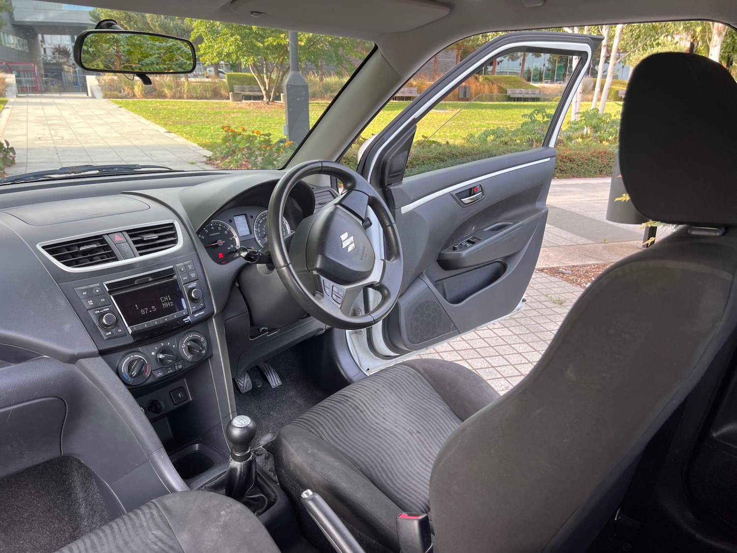 Used Suzuki Swift 2012 for sale - 77674207: Photo 12