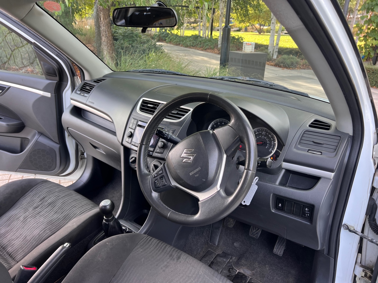 Used Suzuki Swift 2012 for sale - 77674207: Photo 13