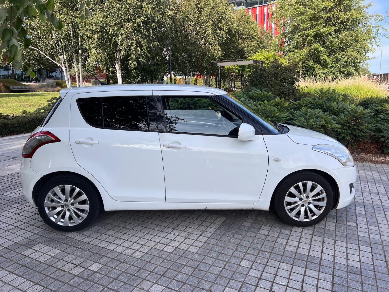 Used Suzuki Swift 2012 for sale - 77674207: Photo 3