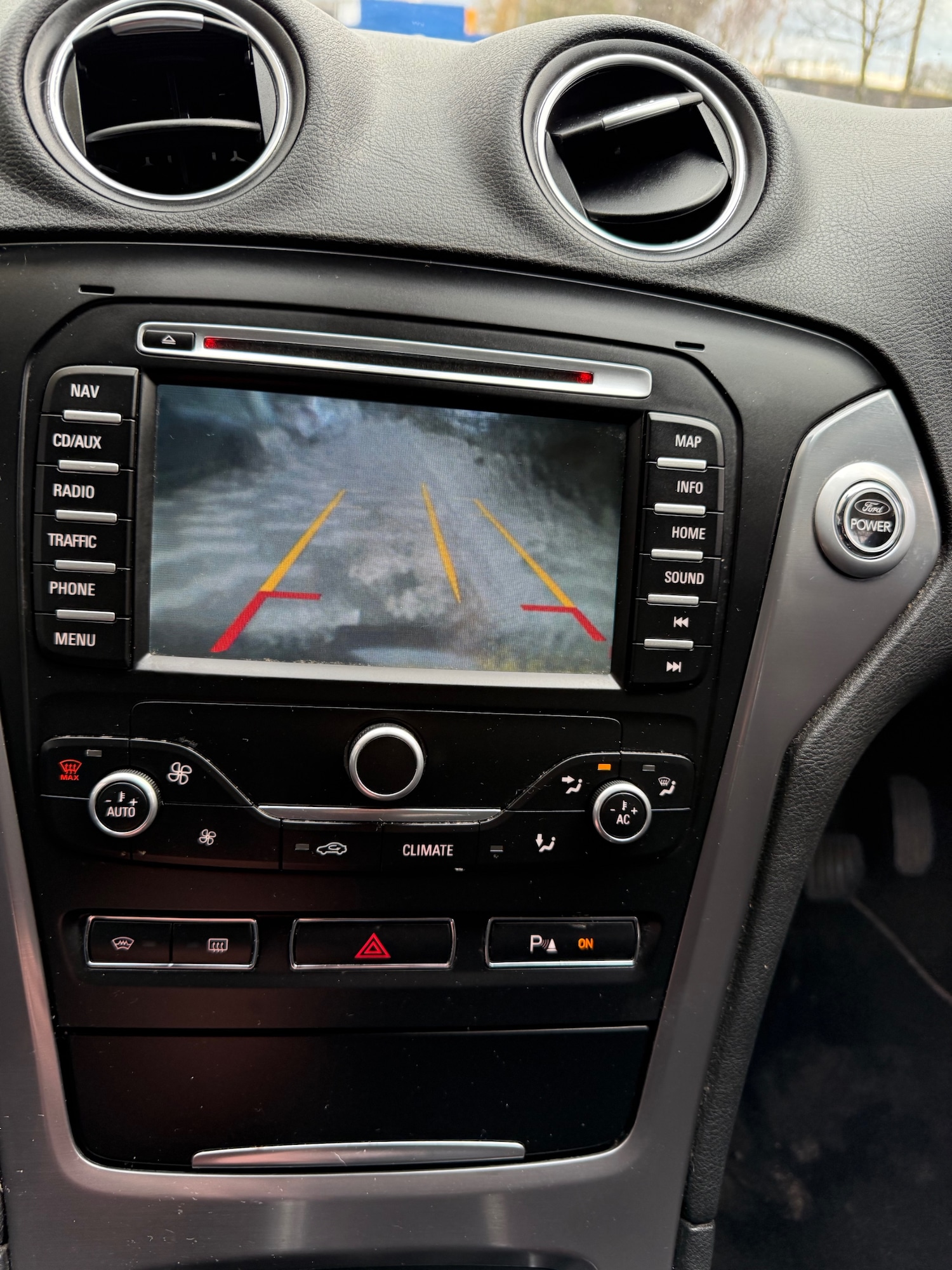 Used Ford Mondeo 2011 for sale - 77823503: Photo 7