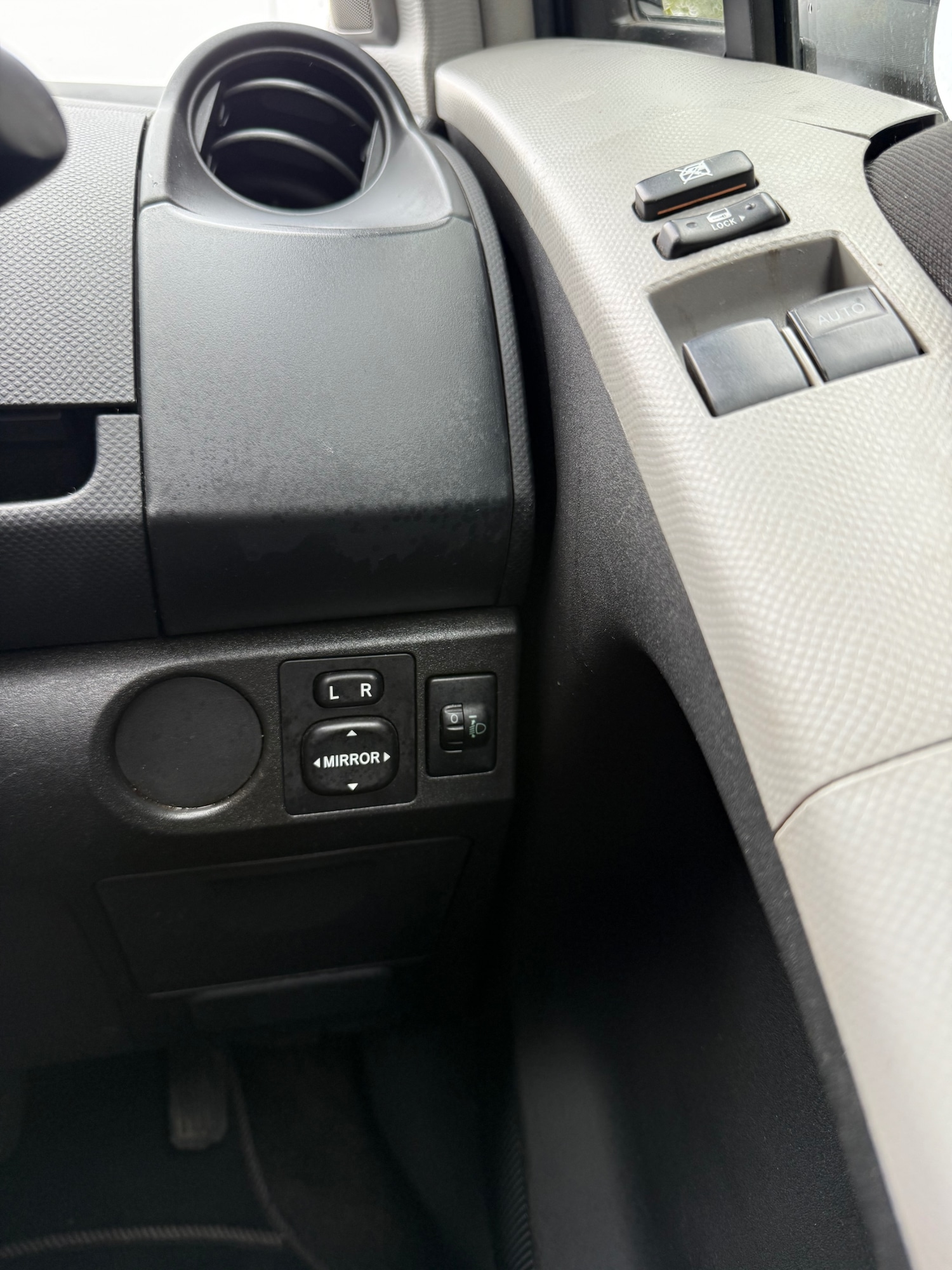 Used Toyota Yaris 2006 for sale - 76309877: Photo 14