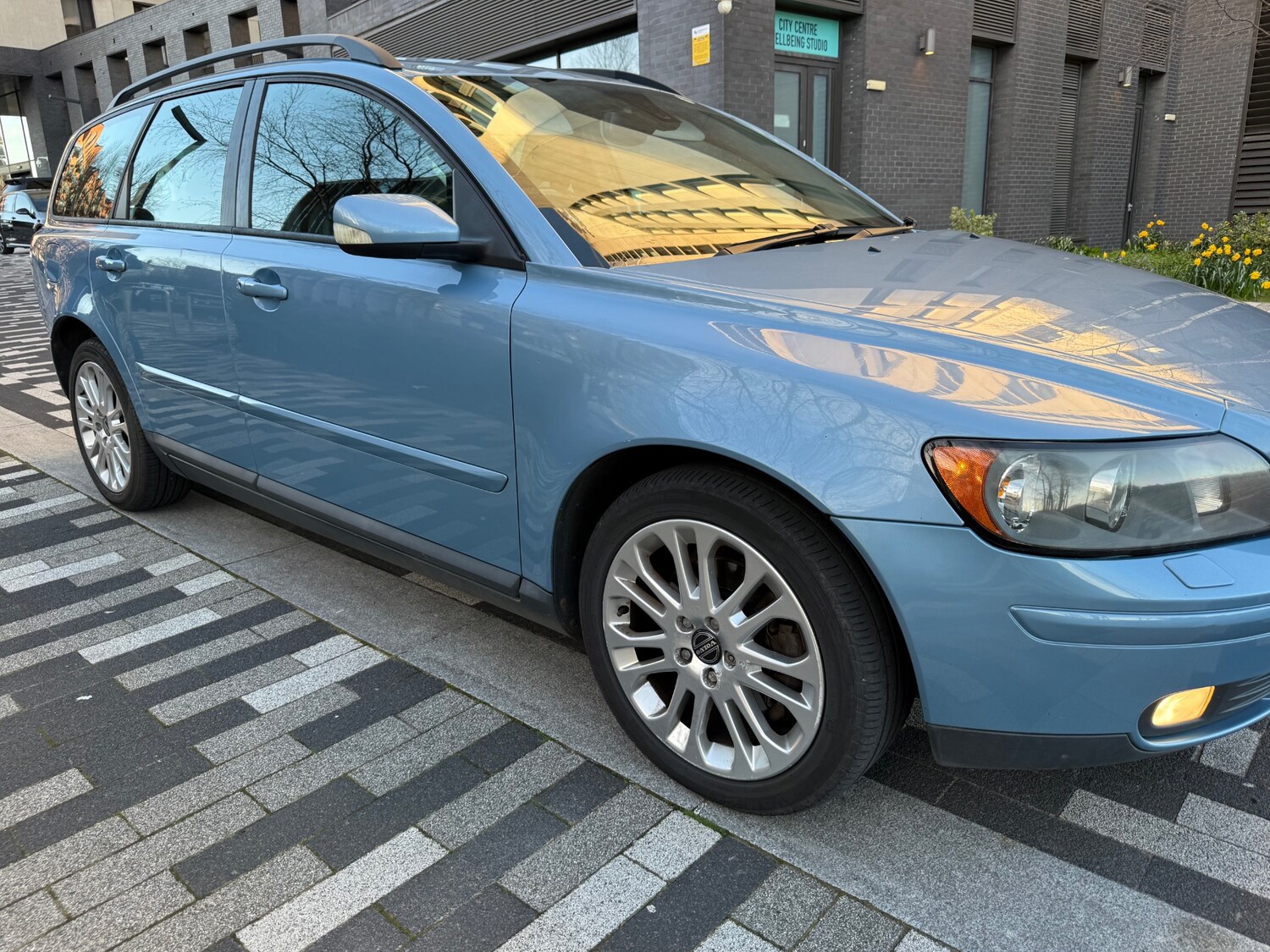 Used Volvo V50 2005 for sale - 77921201: Photo 17