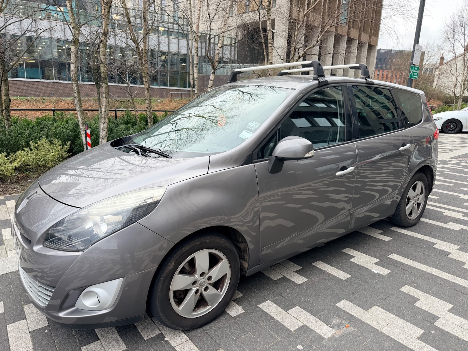 Used Renault Grand Scenic 2012 for sale - 77741357: Photo 3