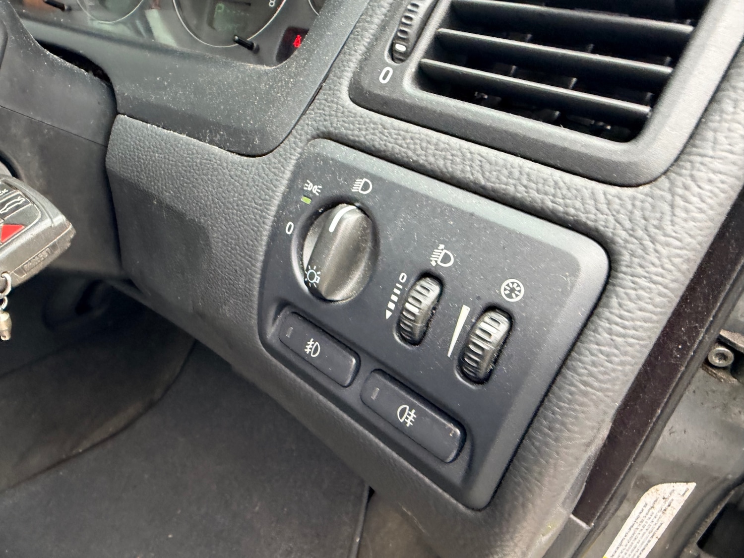 Used Volvo V70 2005 for sale - 78115003: Photo 18