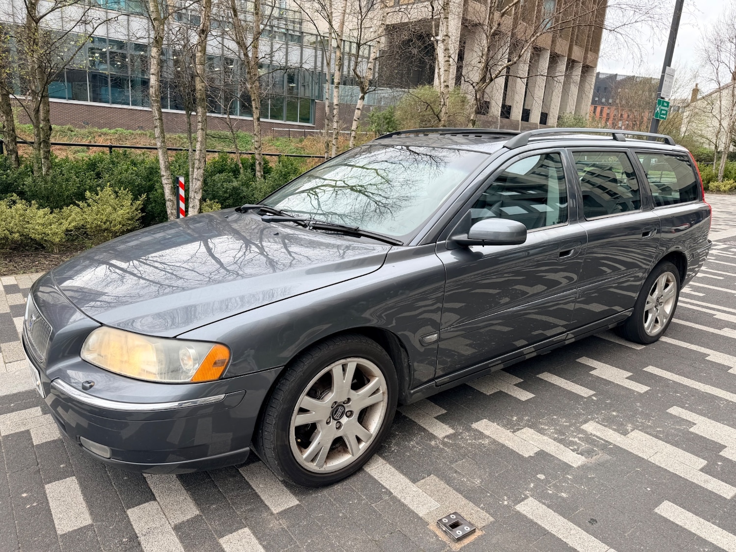 Used Volvo V70 2005 for sale - 78115003: Photo 2