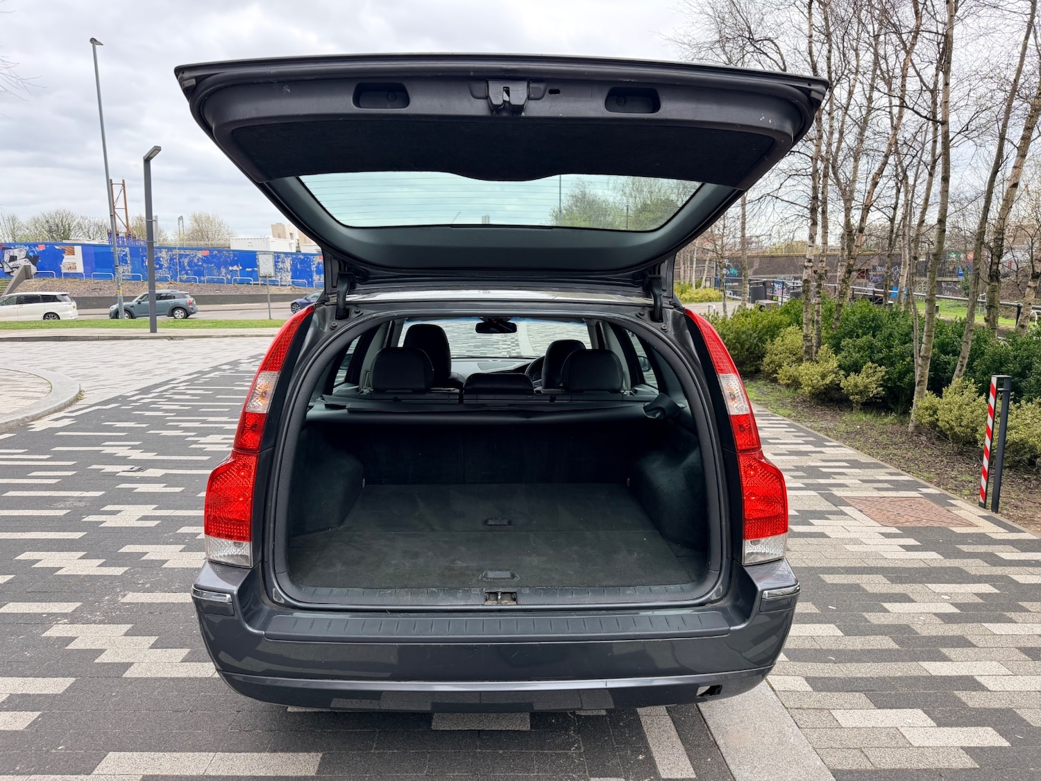 Used Volvo V70 2005 for sale - 78115003: Photo 4