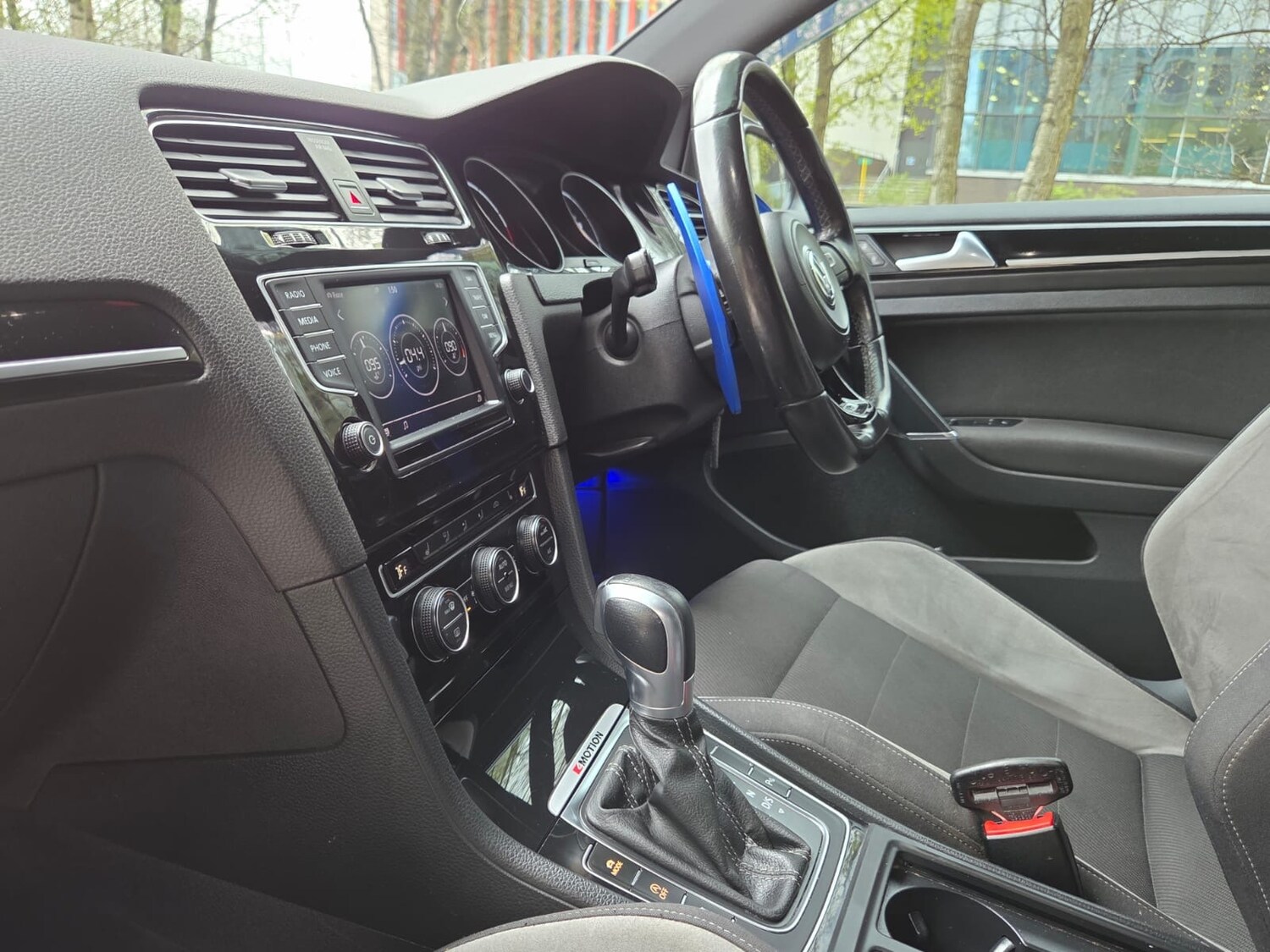 Used Volkswagen Golf 2017 for sale - 78183182: Photo 32