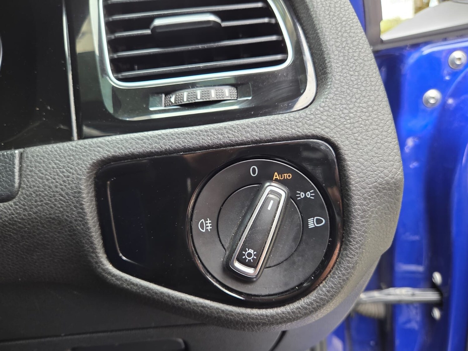 Used Volkswagen Golf 2017 for sale - 78183182: Photo 34