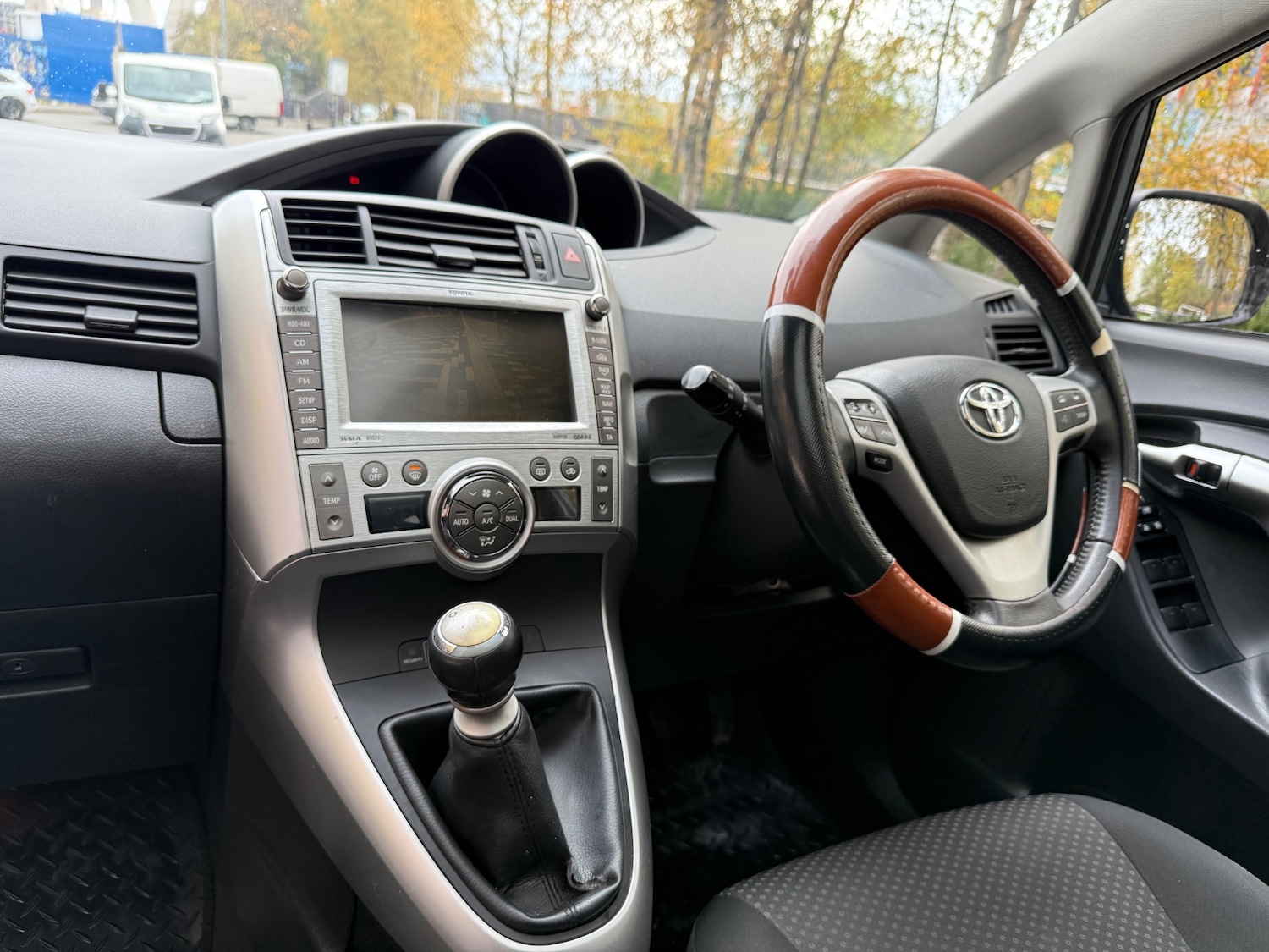 Used Toyota Verso 2011 for sale - 76500023: Photo 15