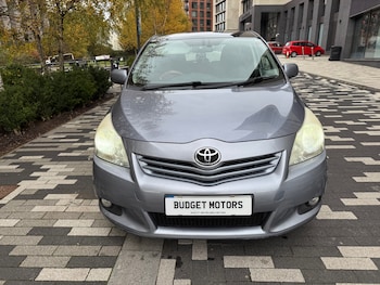 Used Toyota Verso 2011 for sale - 76500023: Photo