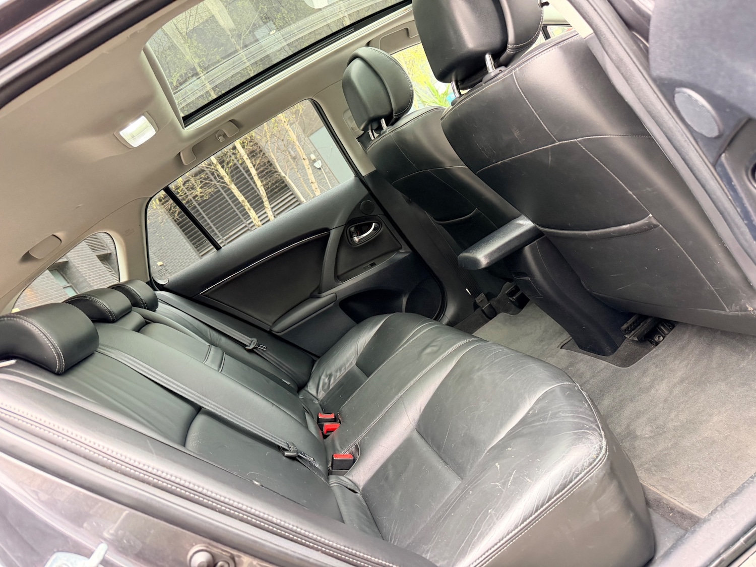 Used Toyota Avensis 2010 for sale - 78101474: Photo 11