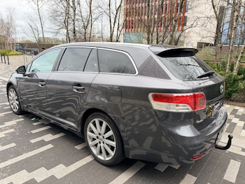 Used Toyota Avensis 2010 for sale - 78101474: Photo