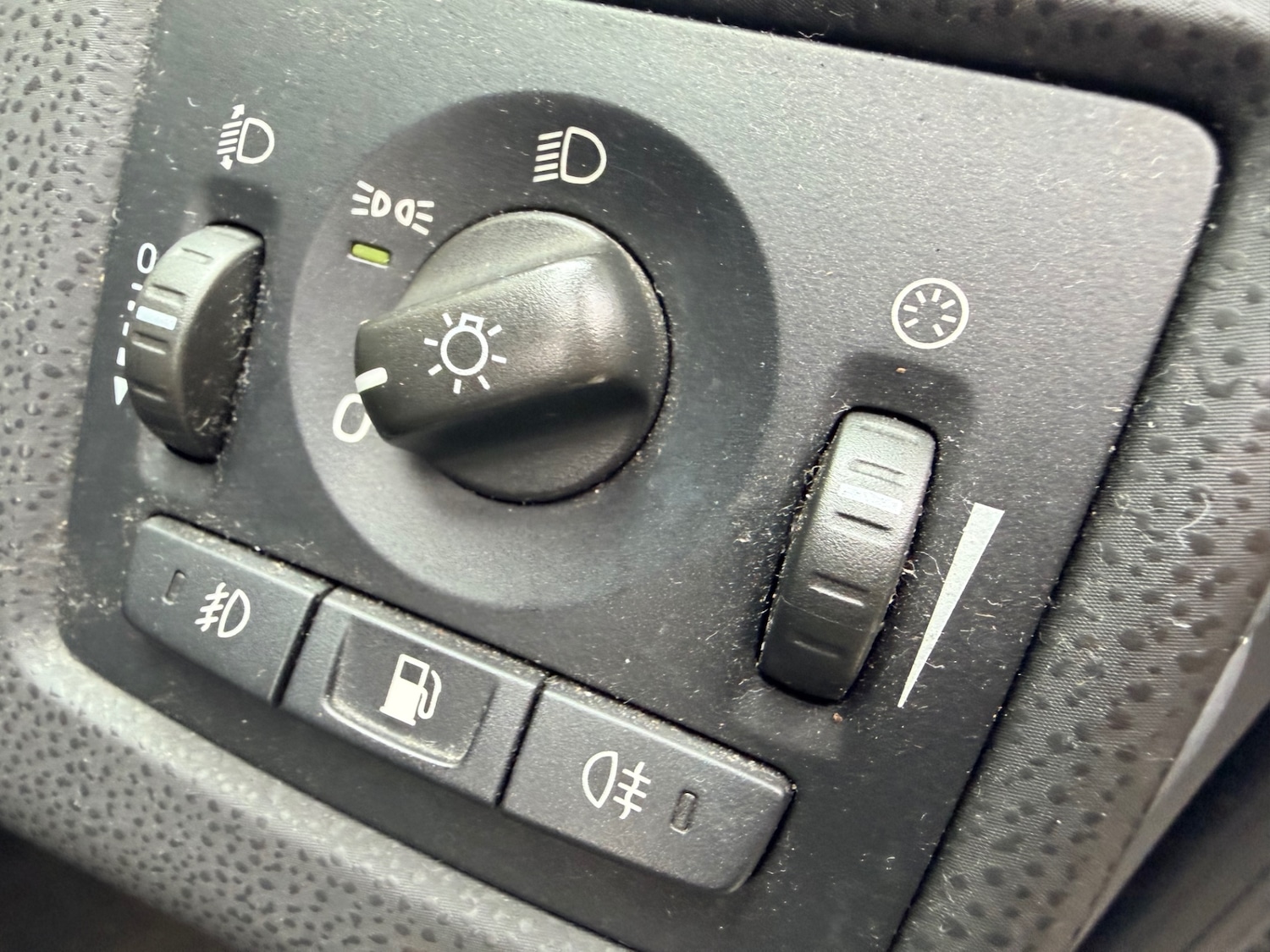 Used Volvo V50 2006 for sale - 77632704: Photo 17