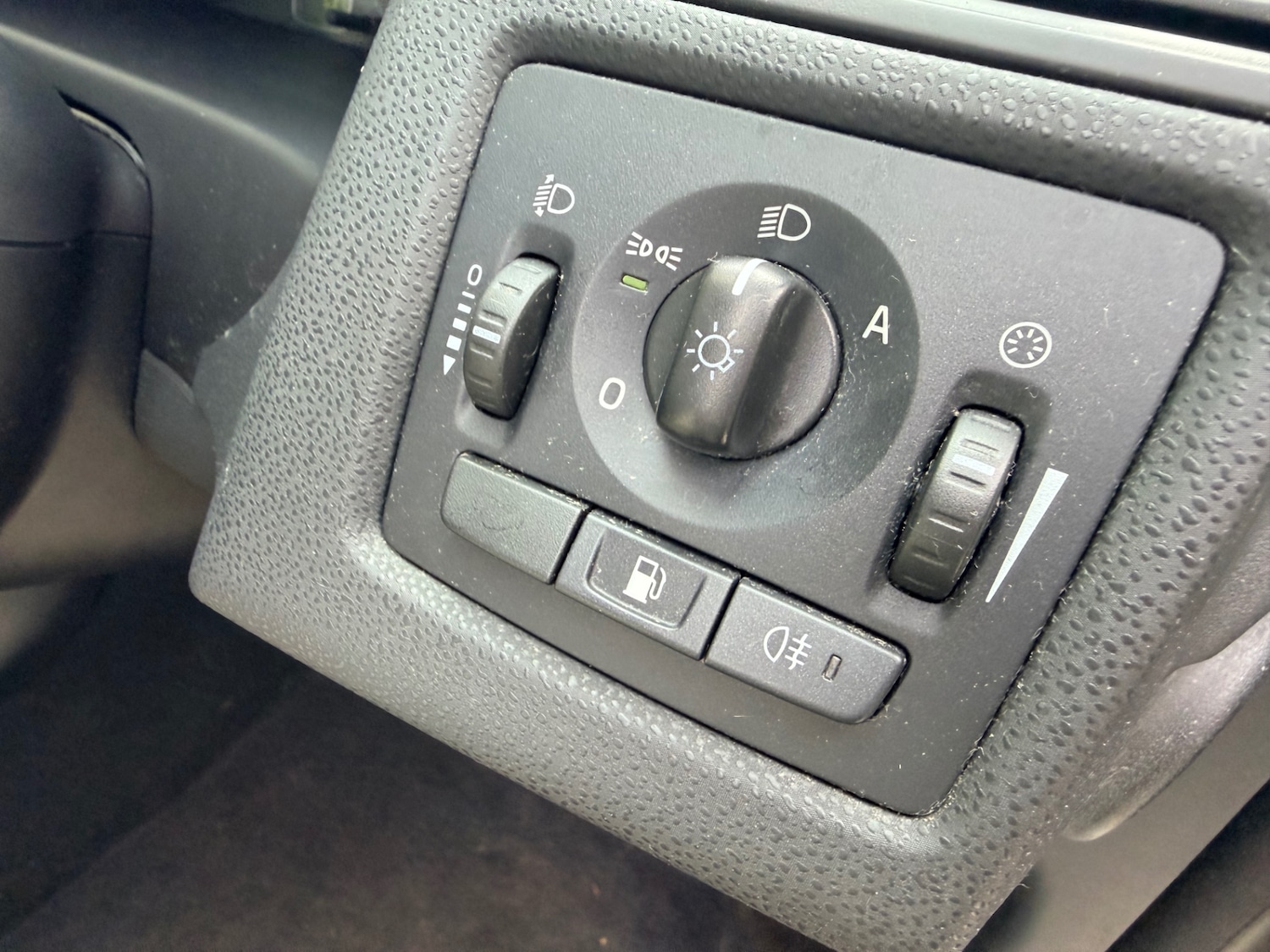 Used Volvo V50 2012 for sale - 77599535: Photo 17