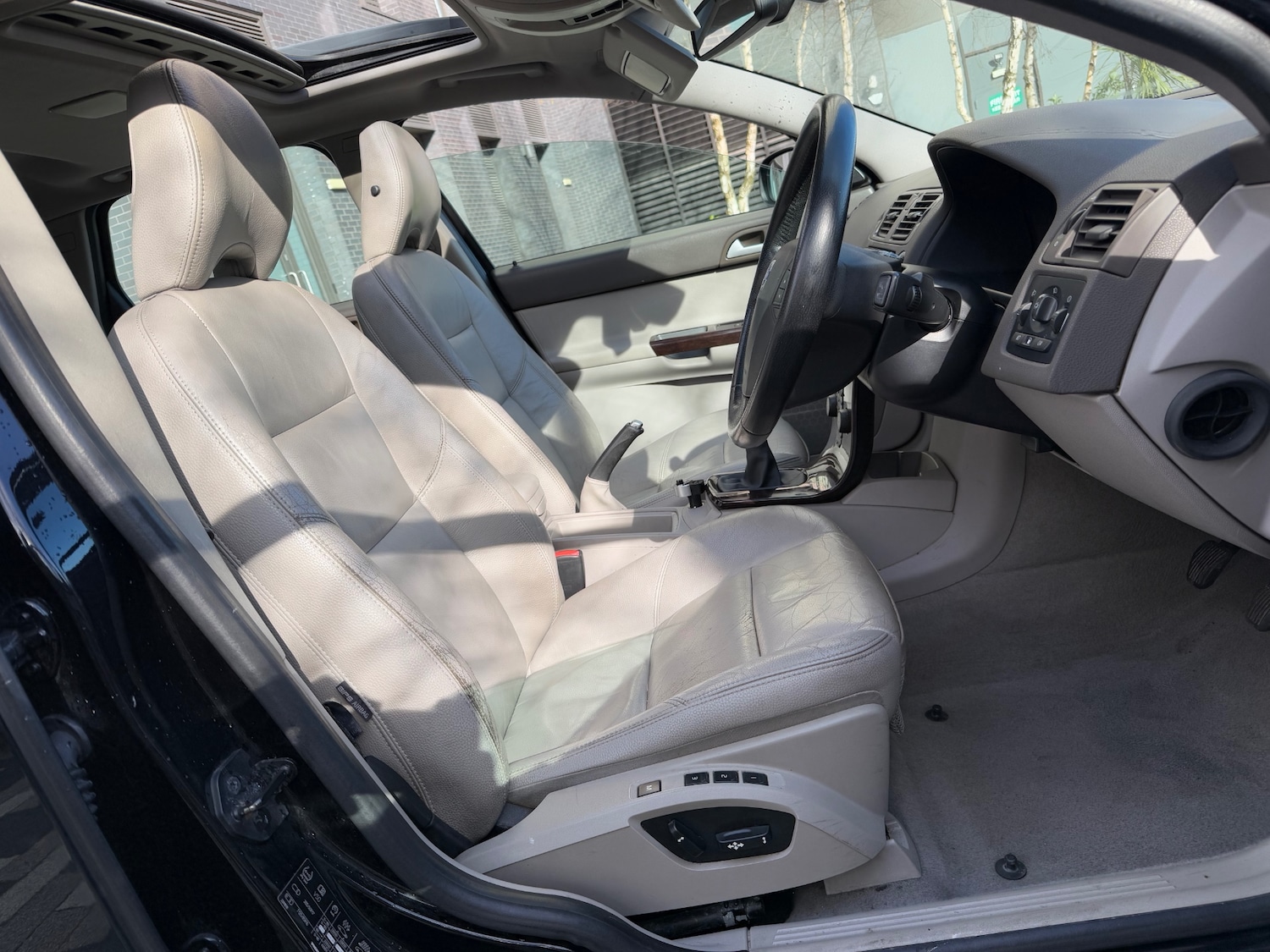 Used Volvo V50 2006 for sale - 78025824: Photo 13