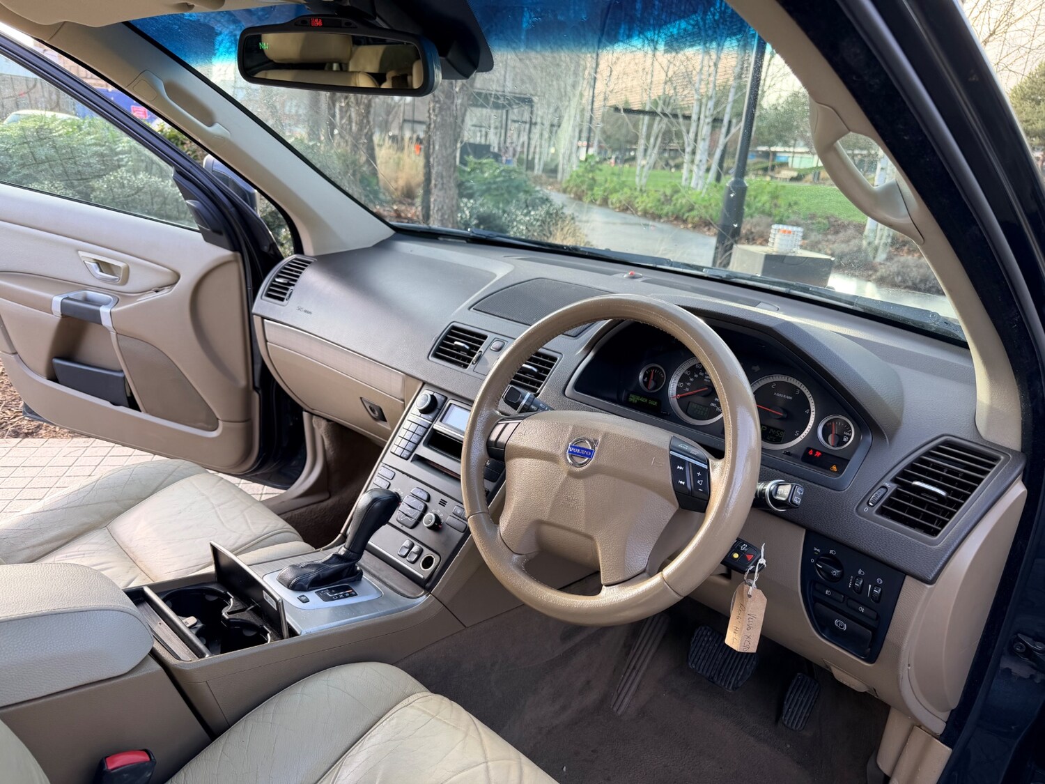 Used Volvo XC90 2011 for sale - 77632718: Photo 18