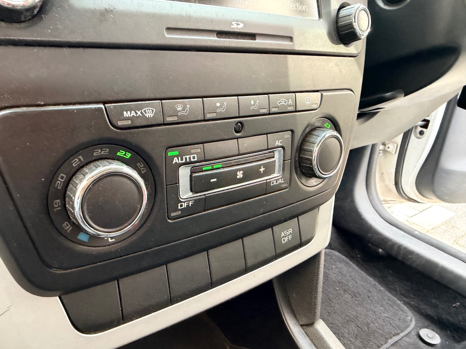 Used Skoda Yeti 2011 for sale - 77564573: Photo 15