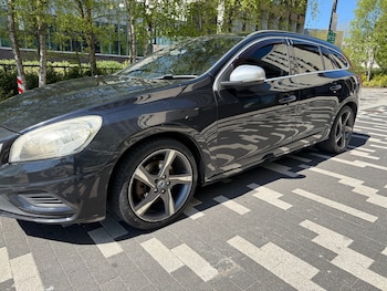 Used Volvo V60 2012 for sale - 78367412: Photo