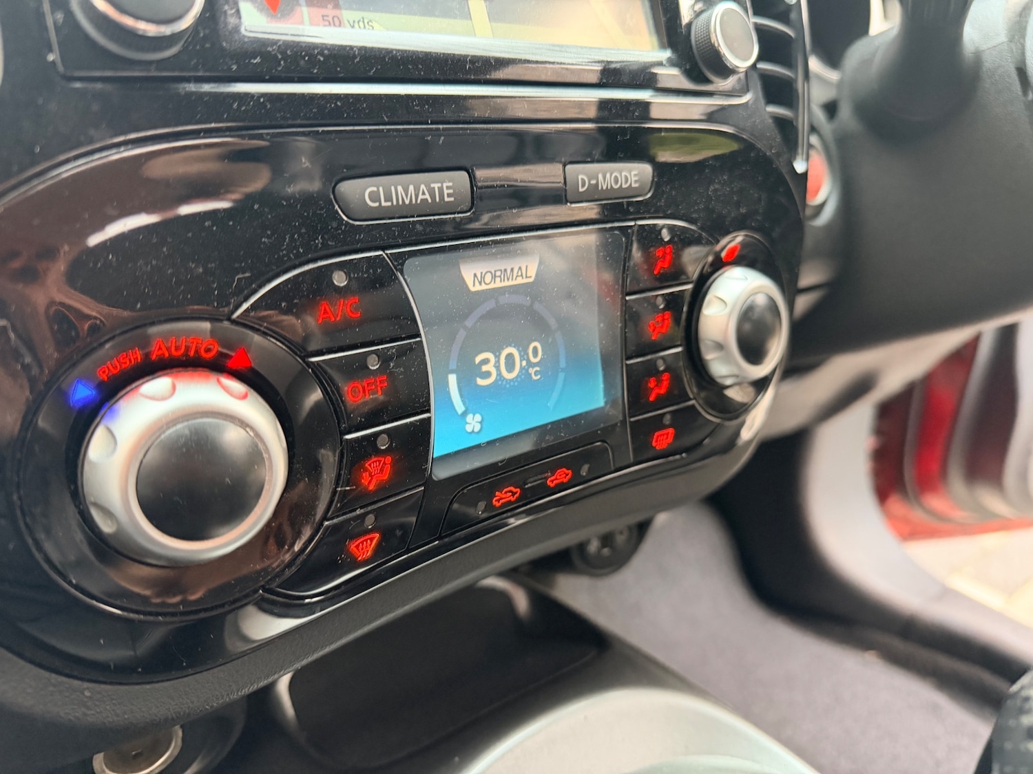 Used Nissan Juke 2014 for sale - 78045898: Photo 15