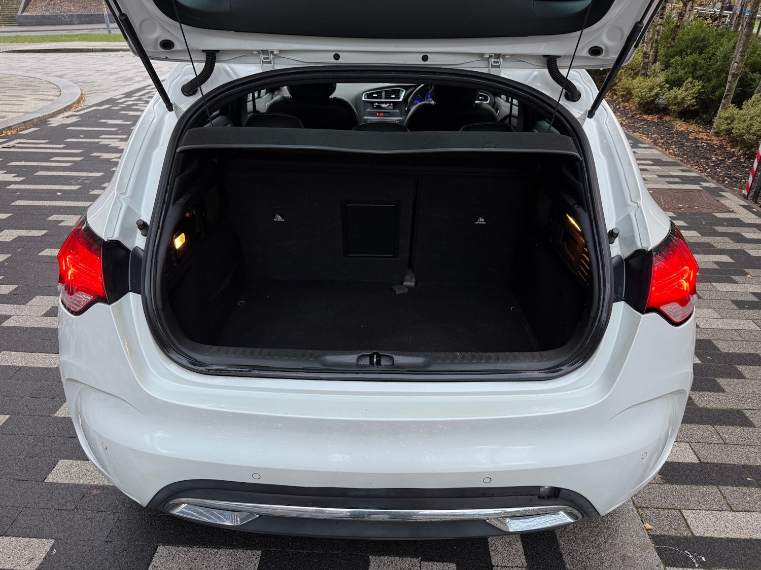 Used Citroen DS4 2012 for sale - 76684468: Photo 12