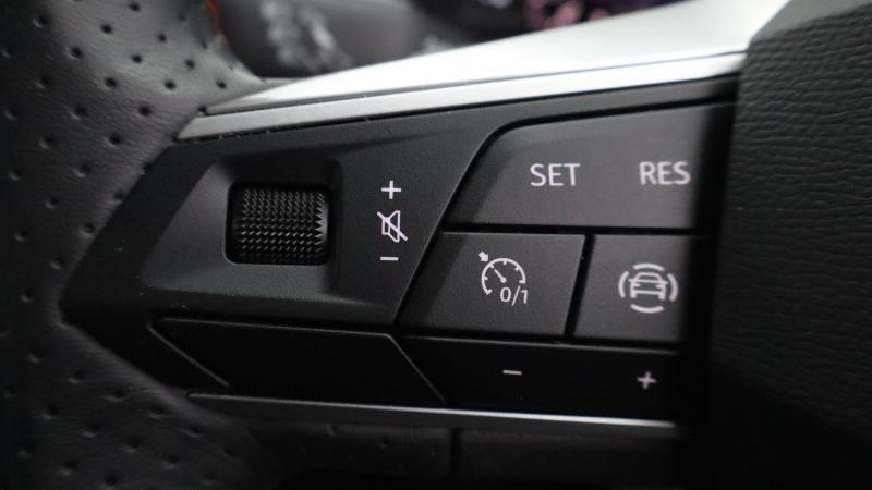 Used SEAT Arona 2024 for sale - 77599702: Photo 32