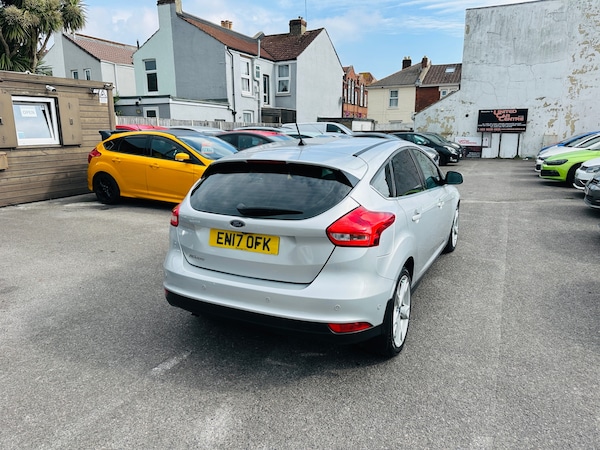 Used Ford Focus 2017 for sale - 76177325: Photo 10