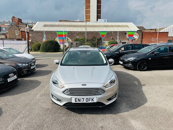 Used Ford Focus 2017 for sale - 76177325: Photo 2
