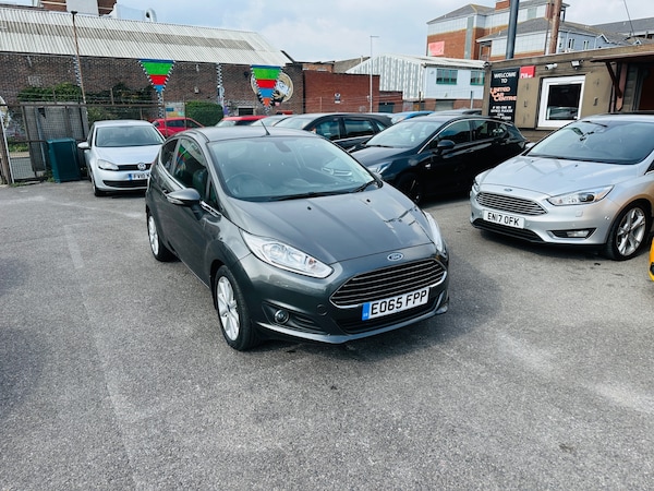 Used Ford Fiesta 2015 for sale - 76177328: Photo 1