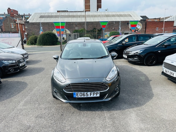 Used Ford Fiesta 2015 for sale - 76177328: Photo 2