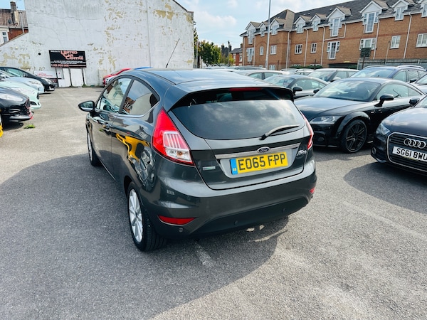 Used Ford Fiesta 2015 for sale - 76177328: Photo 8