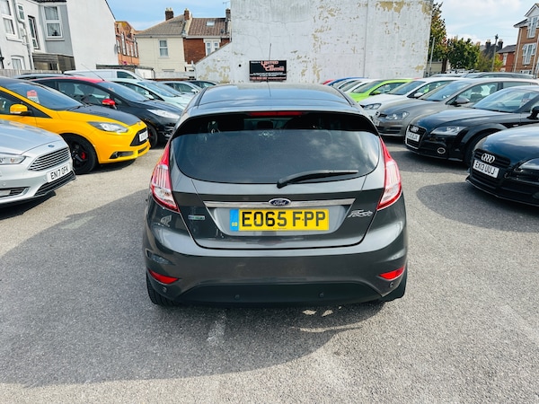 Used Ford Fiesta 2015 for sale - 76177328: Photo 9