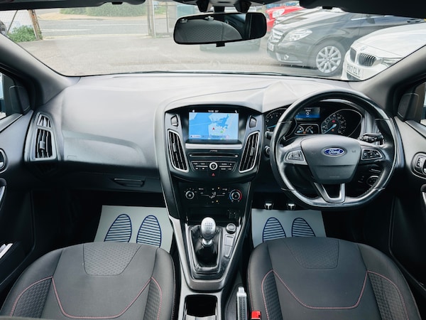 Used Ford Focus 2017 for sale - 76027031: Photo 18