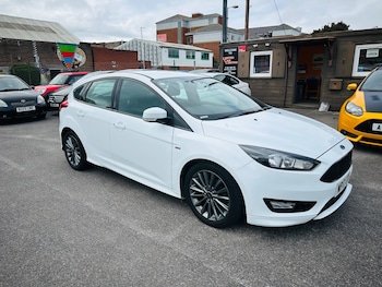 Used Ford Focus 2017 for sale - 76177580: Photo 4