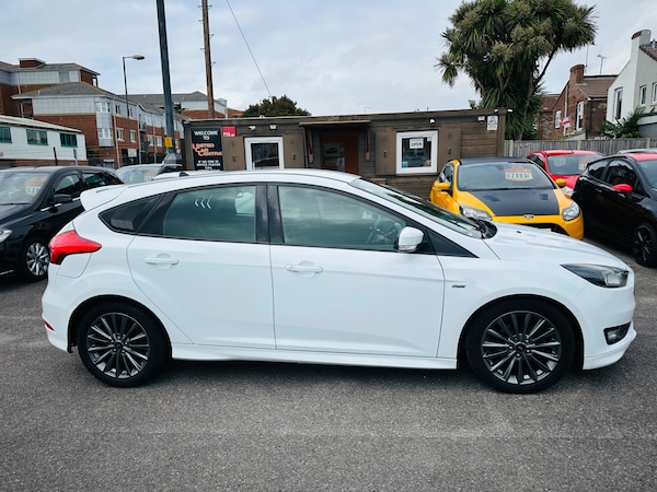 Used Ford Focus 2017 for sale - 76177580: Photo 6