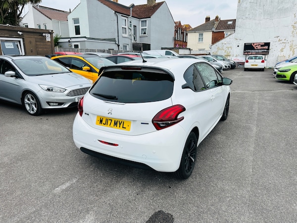 Used Peugeot 208 2017 for sale - 76177475: Photo 10