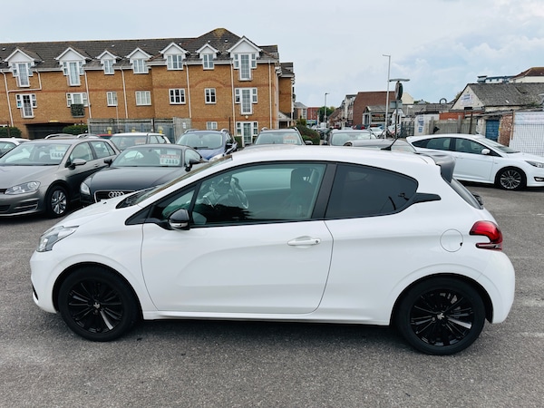 Used Peugeot 208 2017 for sale - 76177475: Photo 7