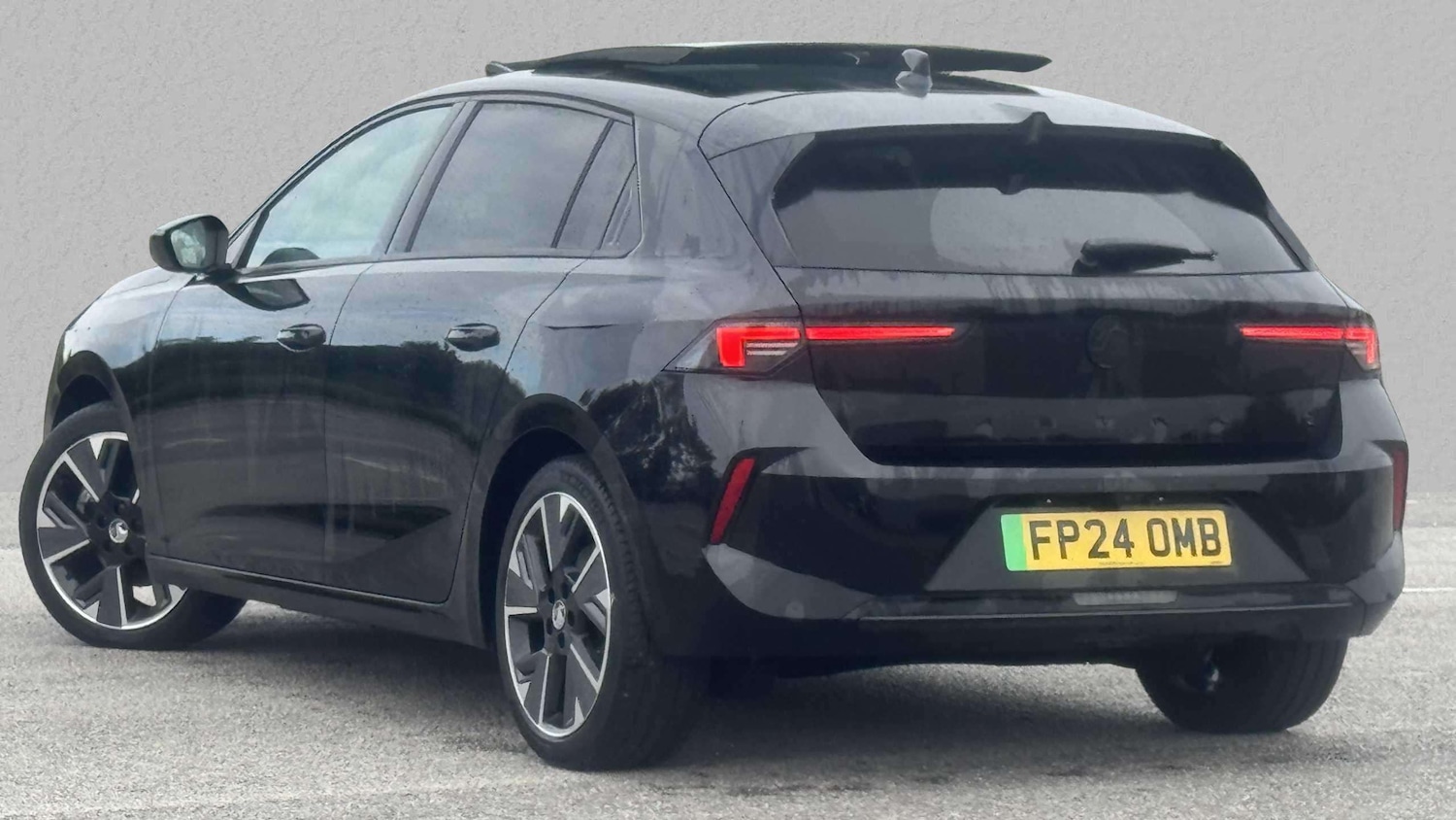 Used Vauxhall Astra for sale - 77860576: Photo 3