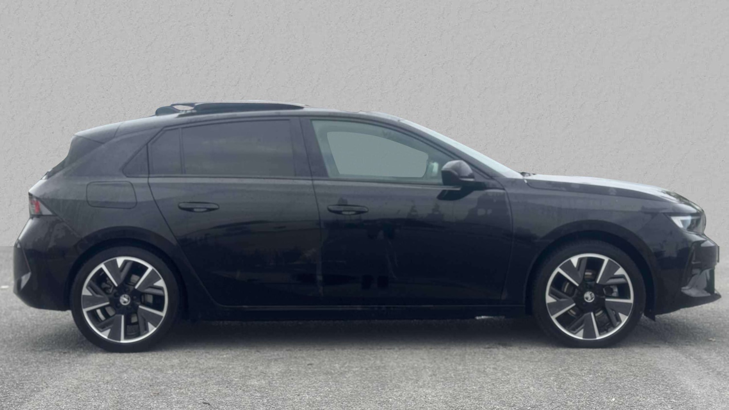 Used Vauxhall Astra for sale - 77860576: Photo 4