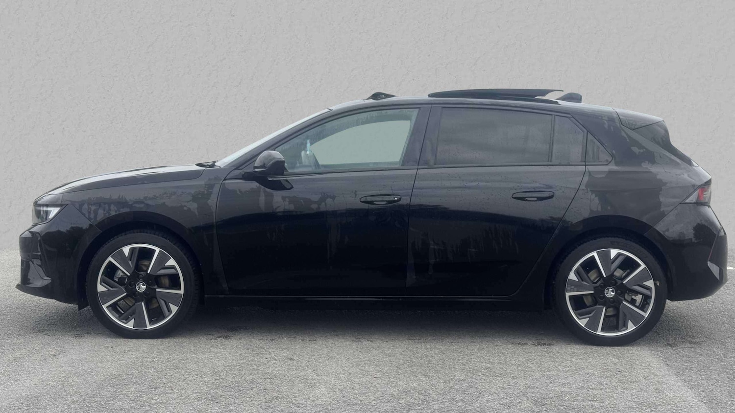 Used Vauxhall Astra for sale - 77860576: Photo 5