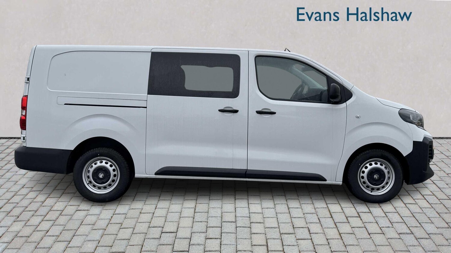 Used Vauxhall Vivaro 2025 for sale - 77859537: Photo 3