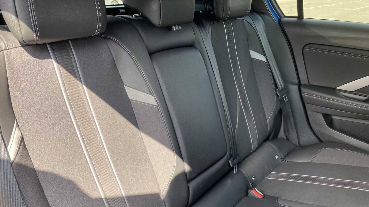 Used Vauxhall Astra for sale - 77860958: Photo 8