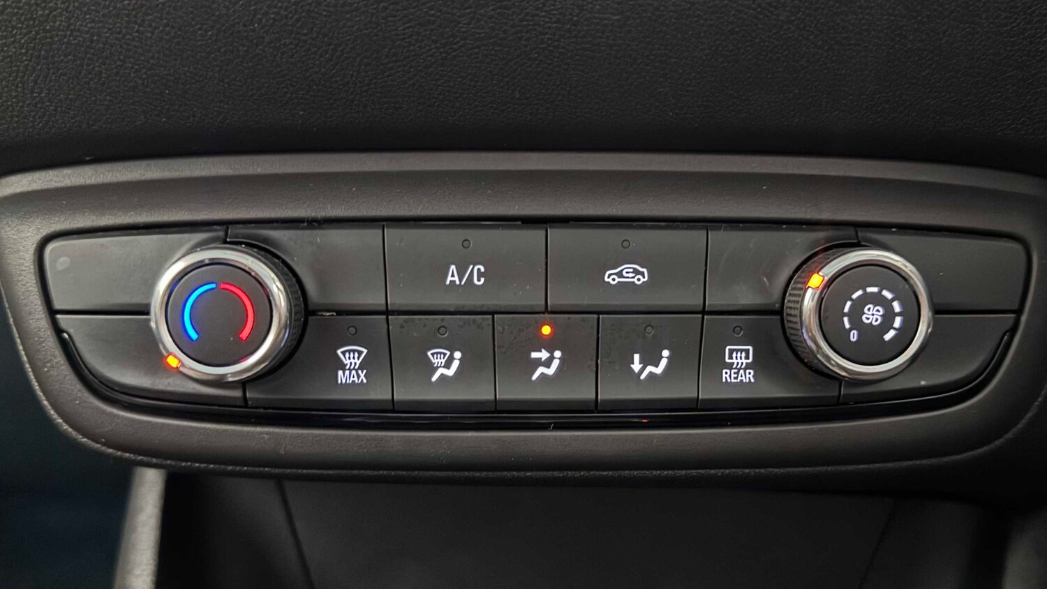 Used Vauxhall Crossland X for sale - 77857816: Photo 10