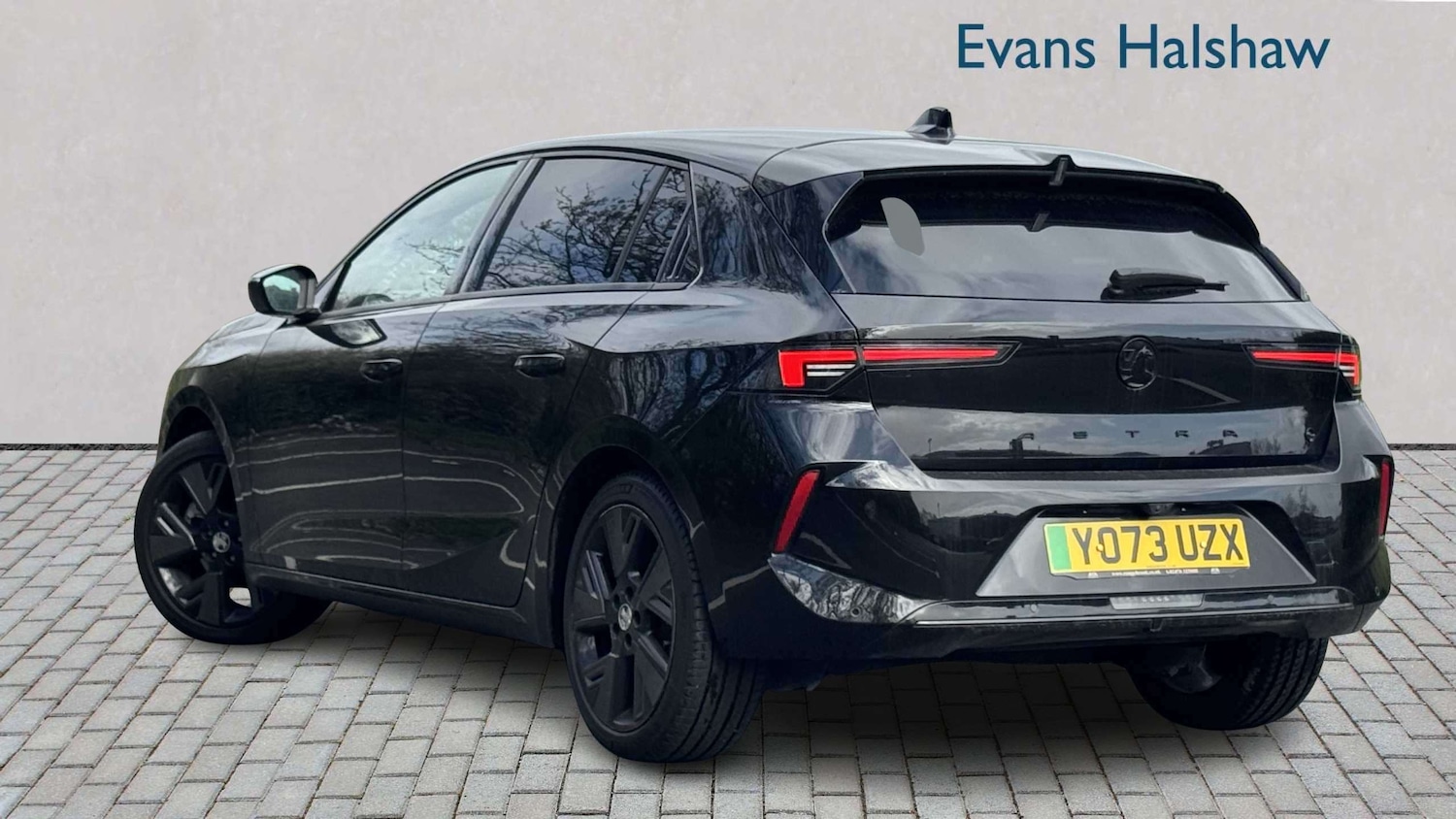 Used Vauxhall Astra 2024 for sale - 78077007: Photo 2