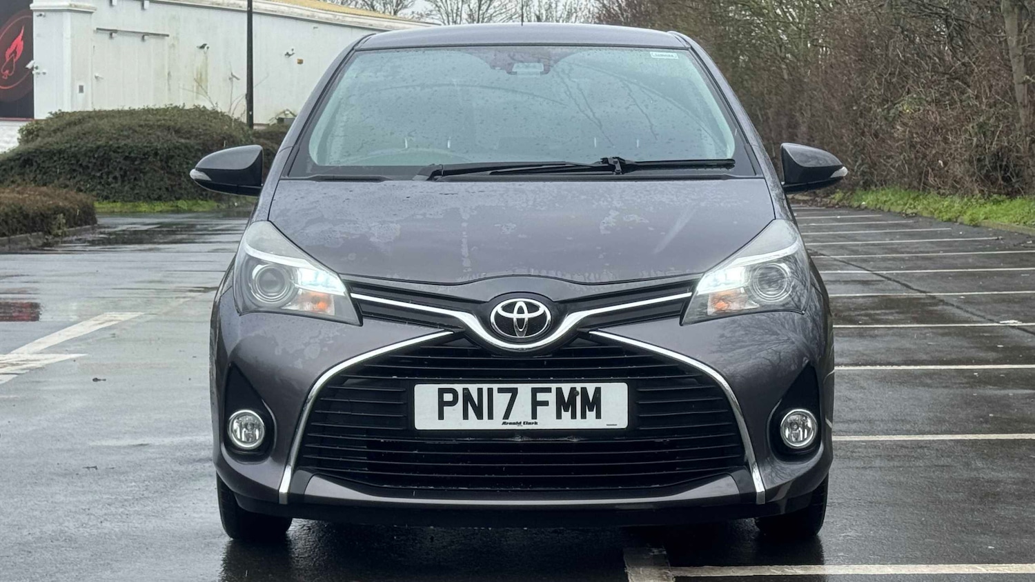 Used Toyota Yaris 2017 for sale - 77913832: Photo 4