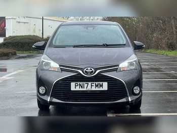 Used Toyota Yaris 2017 for sale - 77913832: Photo