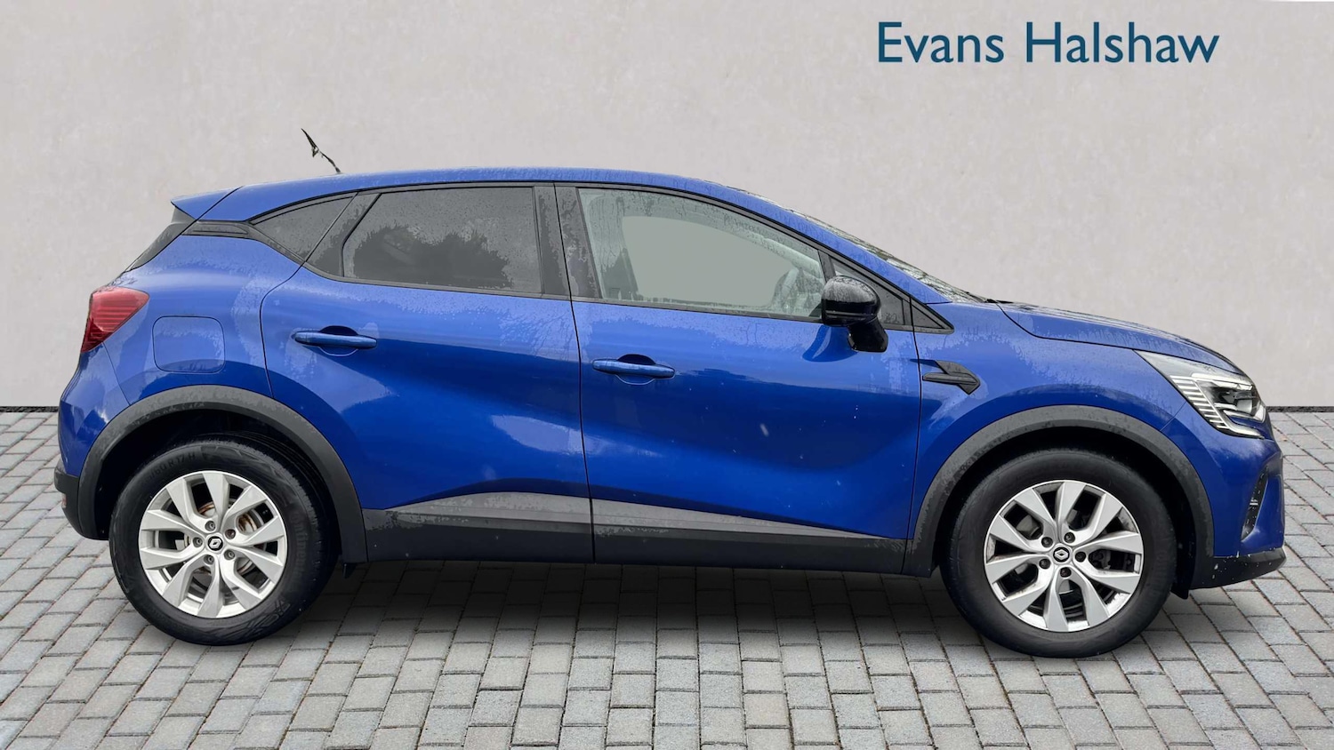 Used Renault Captur 2022 for sale - 77858584: Photo 3