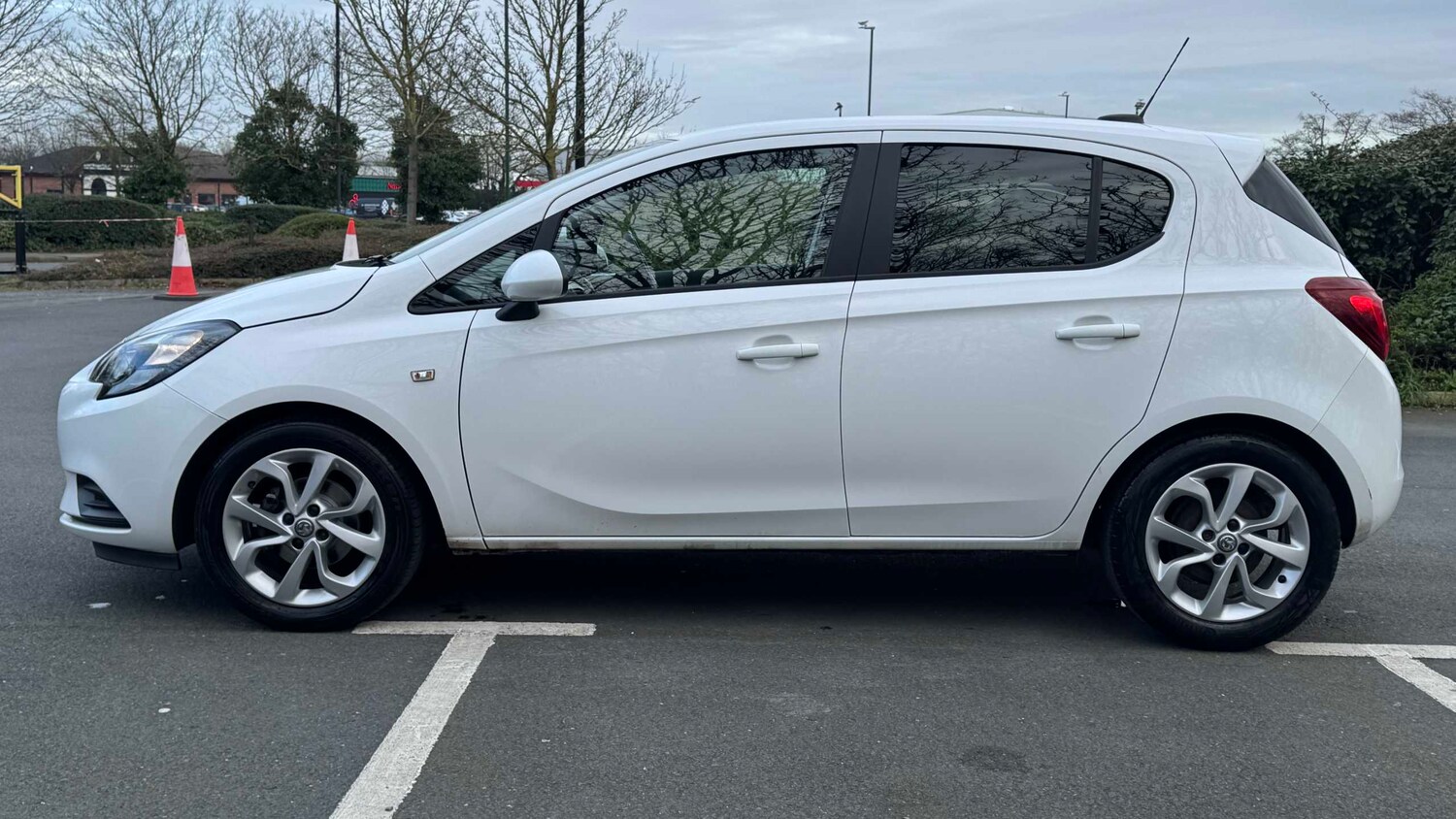 Used Vauxhall Corsa for sale - 77860157: Photo 8