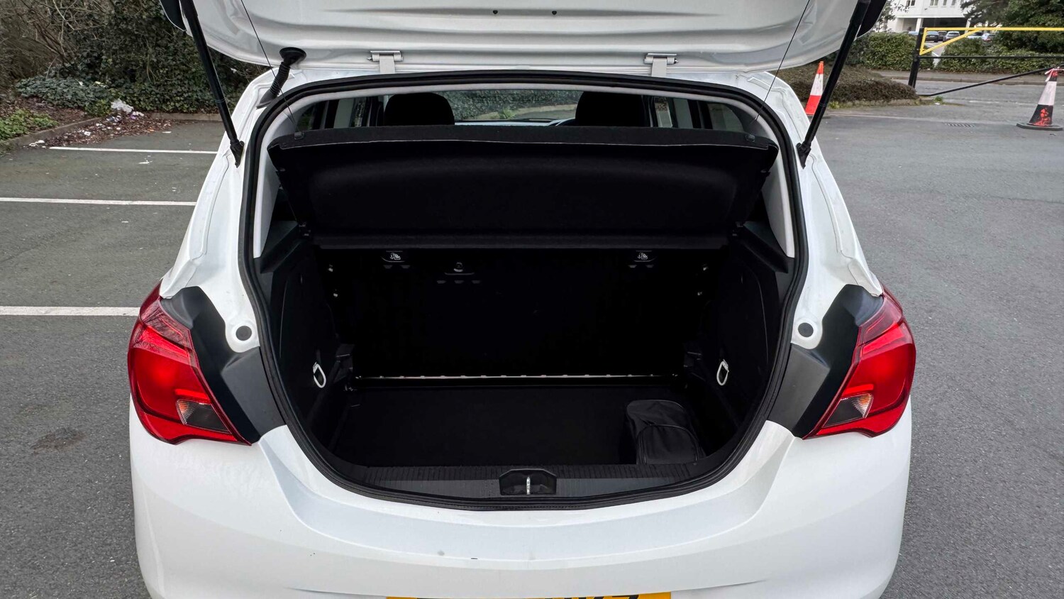 Used Vauxhall Corsa for sale - 77860157: Photo 9